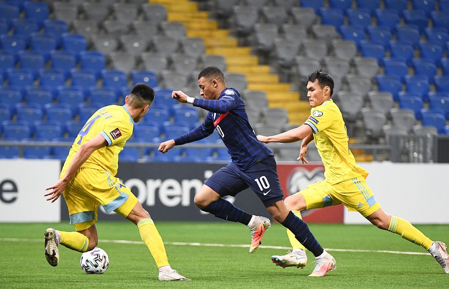 اليمن يحتفي بمنتخب الناشئين بطلاً لكأس آسيا وسط أجواء وحدة وطنية